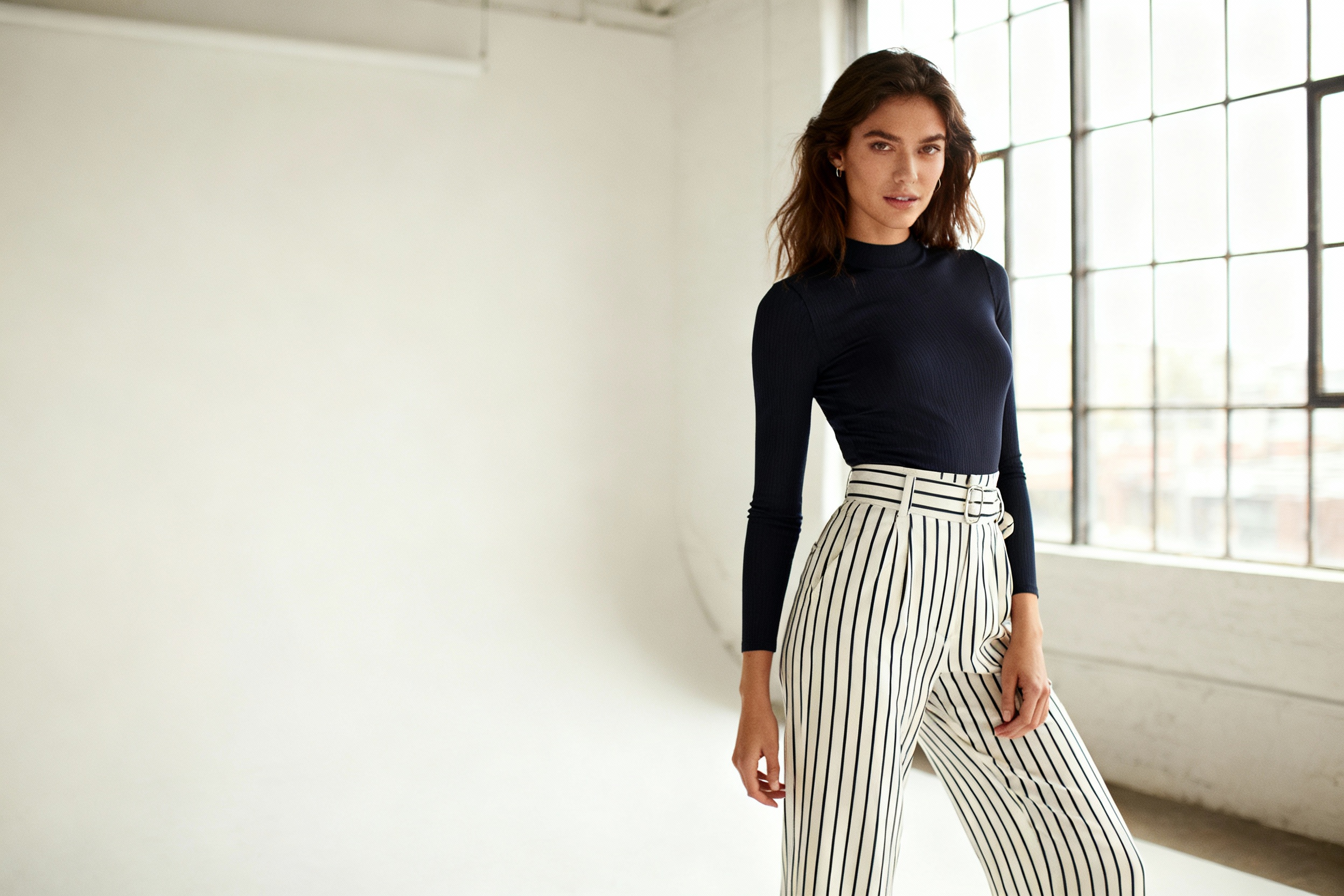 How to look taller with clothes