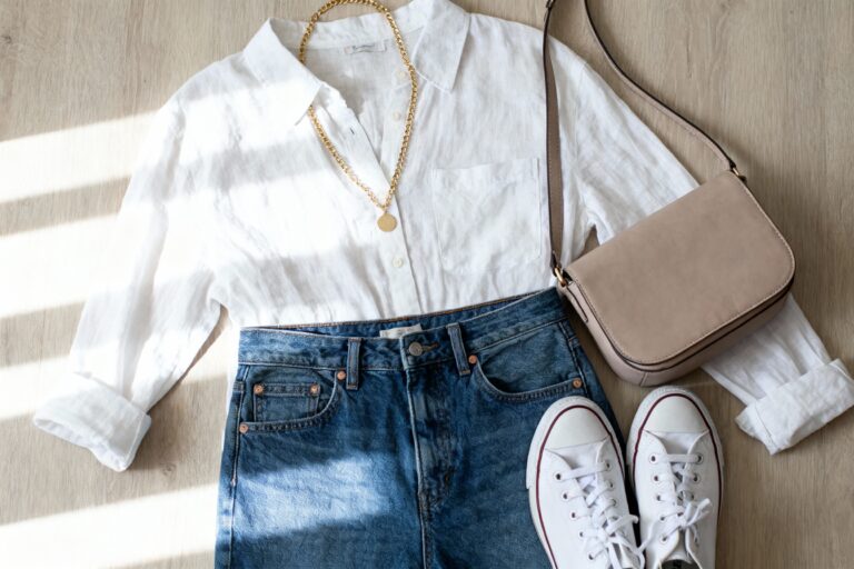 Minimal accessories that go with everything