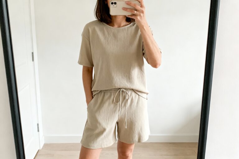 Outfit formulas for minimalists