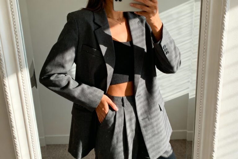 Outfit formulas with blazers